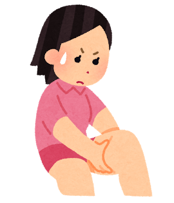 足がむくんでいる女性
