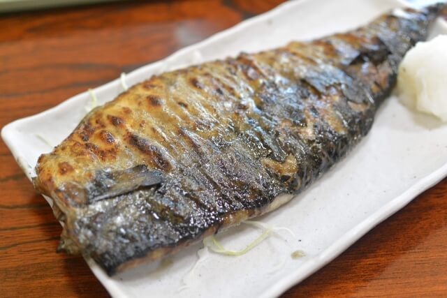 サバの塩焼き