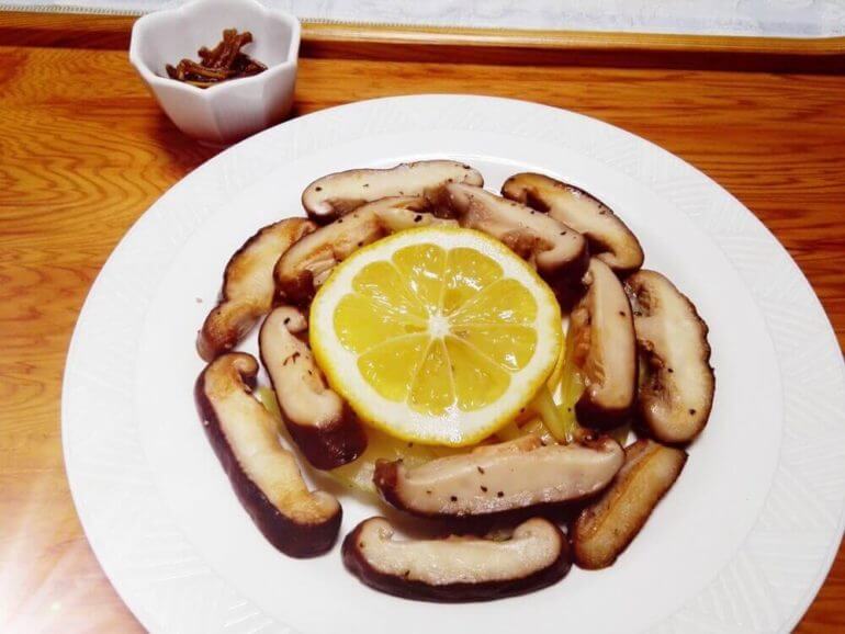 しいたけのレモンバターソテー