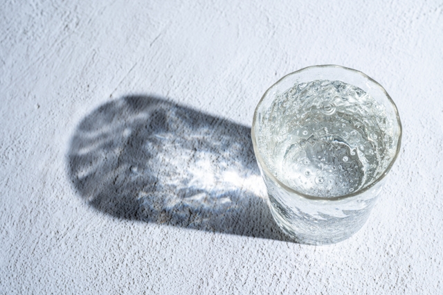 焼酎炭酸割りで太る？カロリーと原因を解説