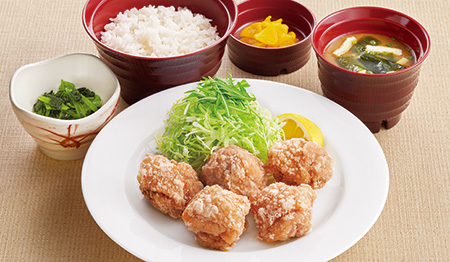 ジョイフルでダイエット中！おすすめメニュー：ジョイフル塩唐揚げ定食